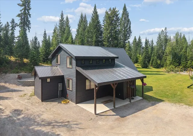 Photo 2 of Single family home for sale at 2034 Foothill Rd, Kalispell, MT 59901 | MLS# 30076729 | Listing updated on 2026-09-25