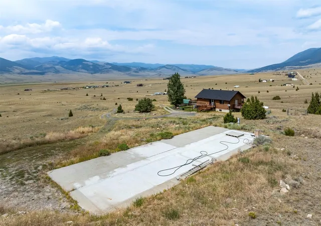 Photo 3 of Single family home for sale at 34 Tatanka Trl, Whitehall, MT 59759 | MLS# 30076396 | Listing updated on 2026-09-24
