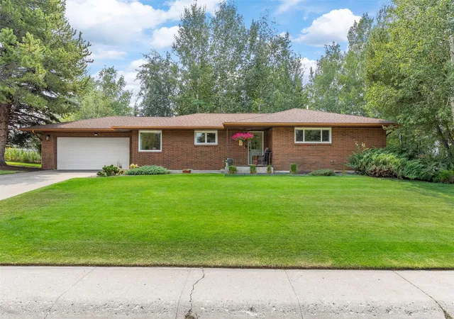 Photo 2 of Single family home for sale at 130 Rampart Dr, Butte, MT 59701 | MLS# 30076802 | Listing updated on 2026-09-14