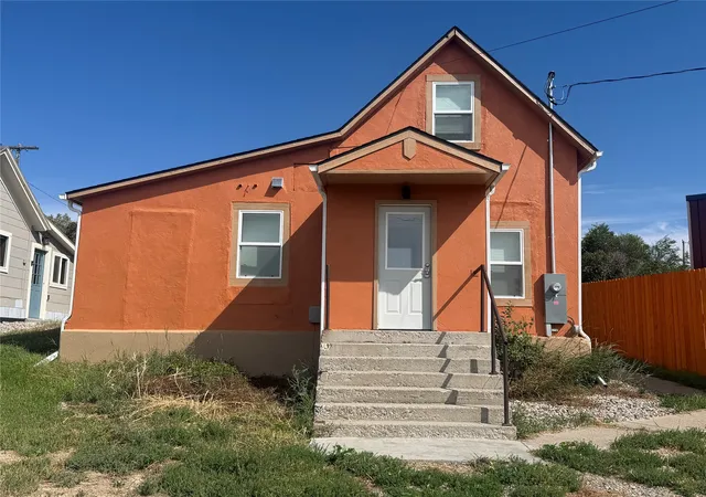 Photo 2 of Single family home for sale at 304 E Larime St, White Sulphur Springs, MT 59645 | MLS# 30076903 | Listing updated on 2026-09-10