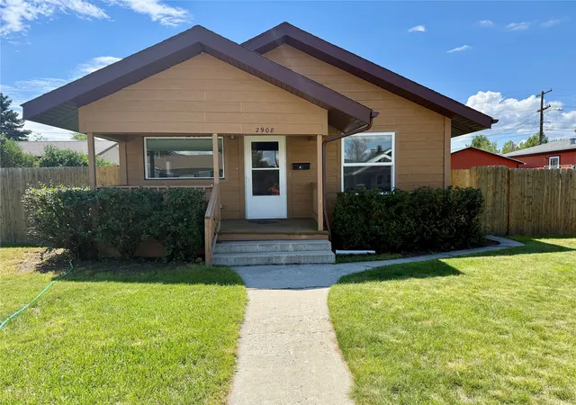 Photo 1 of Single family home for sale at 2908 Phillips St, Butte, MT 59701 | MLS# 30076932 | Listing updated on 2026-09-14