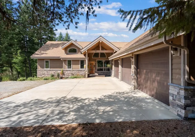 Photo 4 of Single family home for sale at 20 Bitterroot Cvs Ct, Marion, MT 59925 | MLS# 30076861 | Listing updated on 2026-09-14
