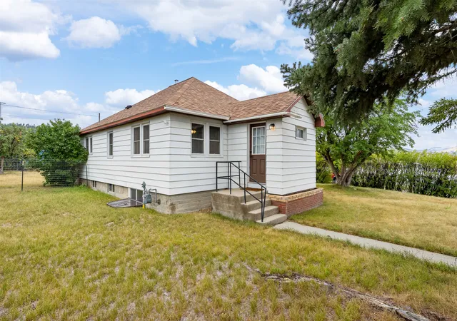 Photo 1 of Single family home for sale at 2335 Cannon St, Helena, MT 59601 | MLS# 30075908 | Listing updated on 2026-09-20