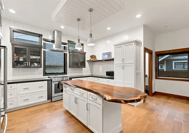Photo 3 of Single family home for sale at 1019 Hilda Ave, Missoula, MT 59801 | MLS# 30076976 | Listing updated on 2026-09-23