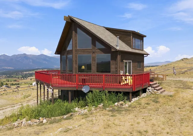 Photo 3 of Single family home for sale at 935 Moon Shadow Ln, Stevensville, MT 59870 | MLS# 30076942 | Listing updated on 2026-09-19