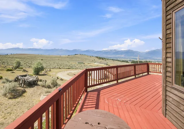 Photo 3 of Single family home for sale at 935 Moon Shadow Ln, Stevensville, MT 59870 | MLS# 30076942 | Listing updated on 2026-09-19