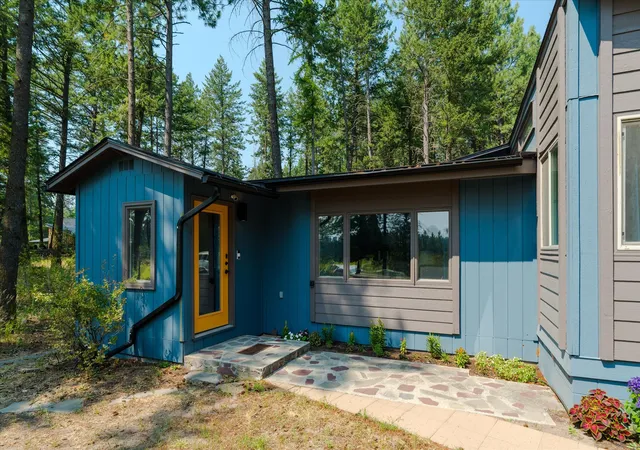 Photo 1 of Multi family home for sale at 185 Elk Park Rd, Columbia Falls, MT 59912 | MLS# 30077028 | Listing updated on 2026-08-30