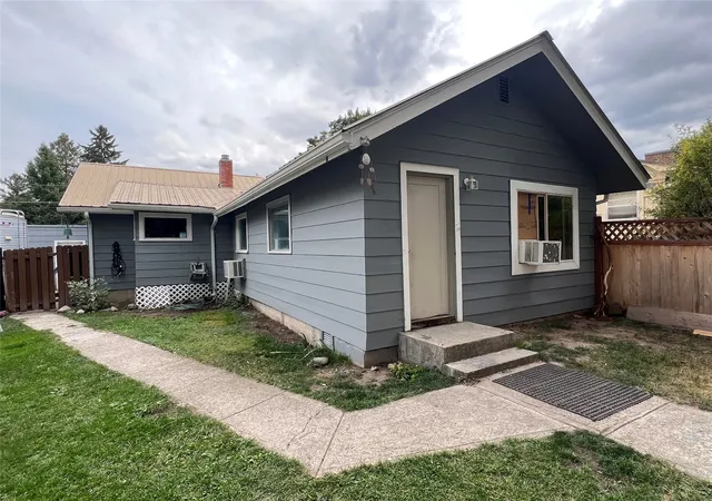 Photo 1 of Single family home for sale at 1305 4th Avenue E, Kalispell, MT 59901 | MLS# 30077079 | Listing updated on 2026-09-12