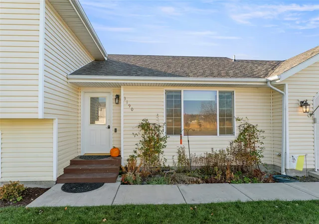 Photo 3 of Single family home for sale at 3190 Stillwell Dr, Helena, MT 59602 | MLS# 30076841 | Listing updated on 2026-09-23