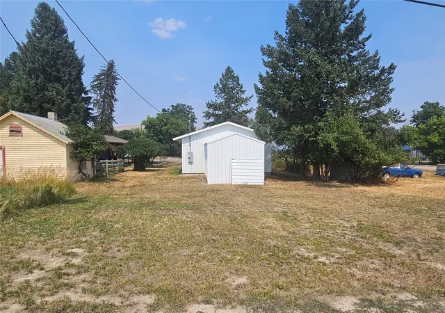 Photo 4 of Single family home for sale at 307 2nd Avenue S, Hot Springs, MT 59845 | MLS# 30077061 | Listing updated on 2026-08-31