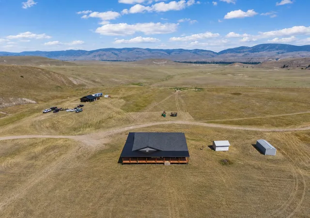 Photo 3 of Single family home for sale at 69 Fox Hill Dr, Hall, MT 59837 | MLS# 30077146 | Listing updated on 2026-10-04