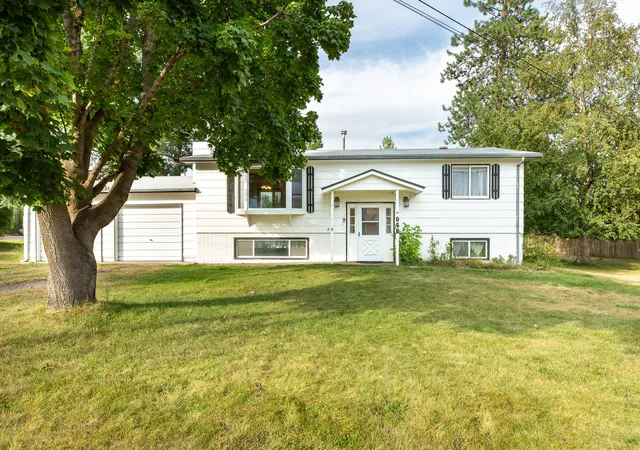 Photo 3 of Single family home for sale at 945 Montana Ave, Missoula, MT 59802 | MLS# 30076991 | Listing updated on 2026-09-22