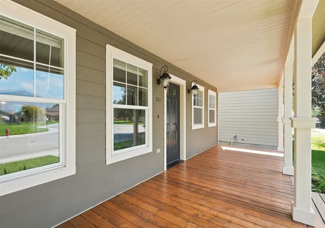 Photo 3 of Single family home for sale at 121 Silverberry Ln, Hamilton, MT 59840 | MLS# 30076910 | Listing updated on 2026-09-09