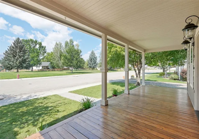 Photo 4 of Single family home for sale at 121 Silverberry Ln, Hamilton, MT 59840 | MLS# 30076910 | Listing updated on 2026-09-09