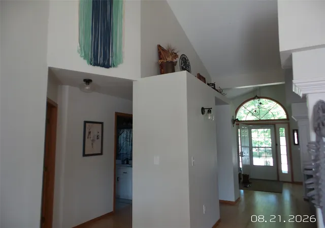 Photo 4 of Single family home for sale at 1012 24Th Ave Sw, Great Falls, MT 59404 | MLS# 30075703 | Listing updated on 2026-09-18