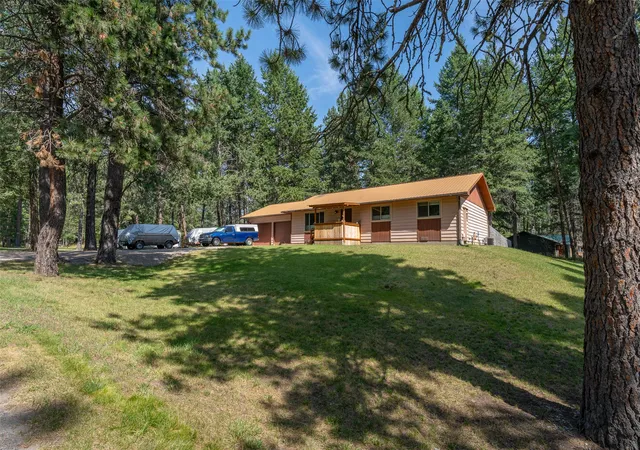 Photo 2 of Single family home for sale at 331 Peaceful Dr, Bigfork, MT 59911 | MLS# 30077066 | Listing updated on 2026-09-11