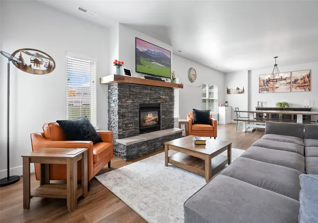Photo 2 of Single family home for sale at 156 Ali Loop, Kalispell, MT 59901 | MLS# 30077043 | Listing updated on 2026-09-14