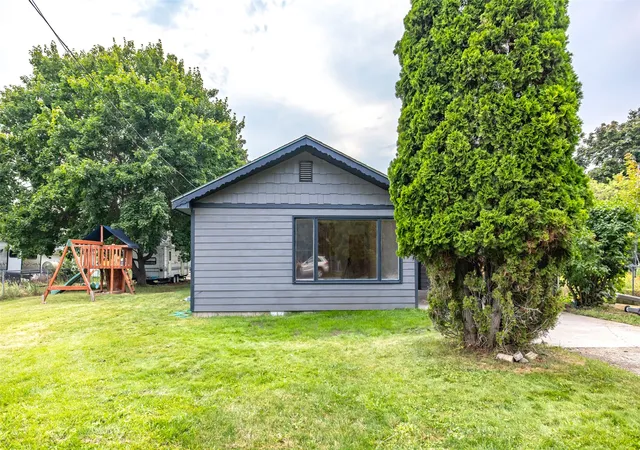 Photo 2 of Single family home for sale at 1134 3rd Ave W, Columbia Falls, MT 59912 | MLS# 30077052 | Listing updated on 2026-08-30