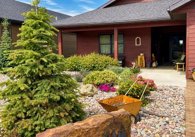 Photo 2 of Single family home for sale at 305 Timberwolf Dr, Polson, MT 59860 | MLS# 30077244 | Listing updated on 2026-10-03
