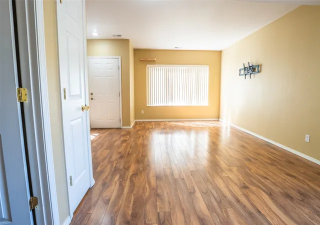 Photo 3 of Single family home for sale at 1323 Bridgecourt Wy, Missoula, MT 59801 | MLS# 30077262 | Listing updated on 2026-09-10