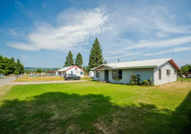 Photo 2 of Single family home for sale at 231 Glendora Ave, Libby, MT 59923 | MLS# 30077032 | Listing updated on 2026-08-31