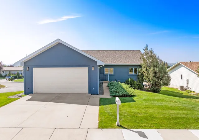 Photo 1 of Single family home for sale at 142 29a Ave Ne, Great Falls, MT 59404 | MLS# 30076958 | Listing updated on 2026-08-31