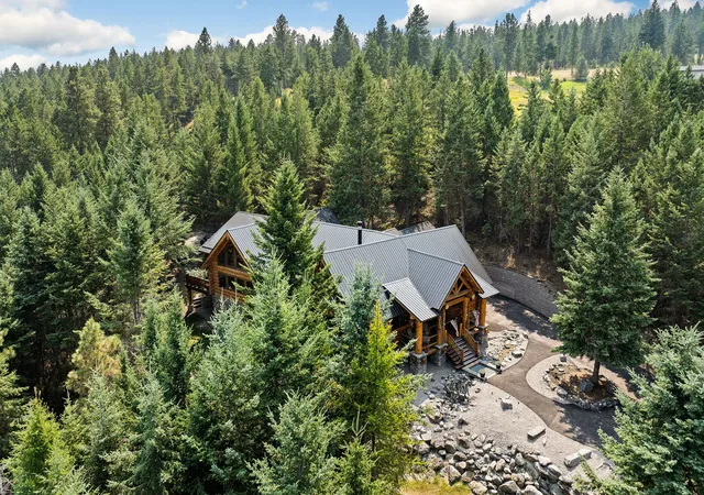 Photo 2 of Single family home for sale at 893 Elias Ln, Somers, MT 59932 | MLS# 30076872 | Listing updated on 2026-09-28