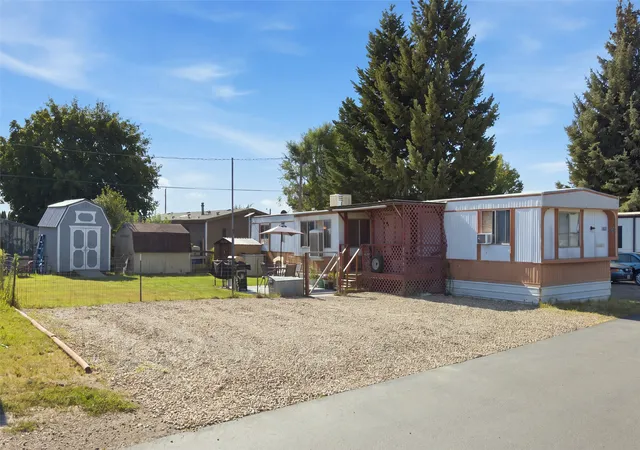 Photo 2 of Manufactured home for sale at 6331 Buena Vista Loop W, Missoula, MT 59808 | MLS# 30077259 | Listing updated on 2026-09-04