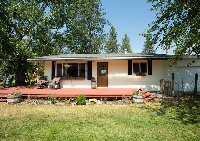 Photo 1 of Single family home for sale at 215 Nancy Lou Dr, Missoula, MT 59804 | MLS# 30077328 | Listing updated on 2026-10-18