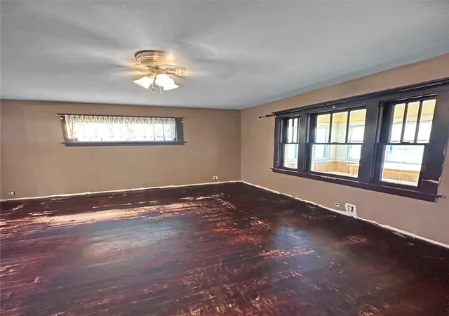 Photo 4 of Single family home for sale at 138 2Nd Ave Se, Cut Bank, MT 59427 | MLS# 30077280 | Listing updated on 2026-09-21