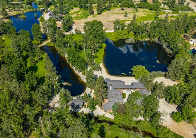 Photo 3 of Mansion for sale at 81 And 83 Bell Xing W, Stevensville, MT 59870 | MLS# 30076502 | Listing updated on 2026-09-22
