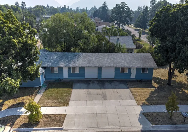 Photo 2 of Multi family home for sale at 1420 /1430 Grant St, Missoula, MT 59801 | MLS# 30076995 | Listing updated on 2026-09-07