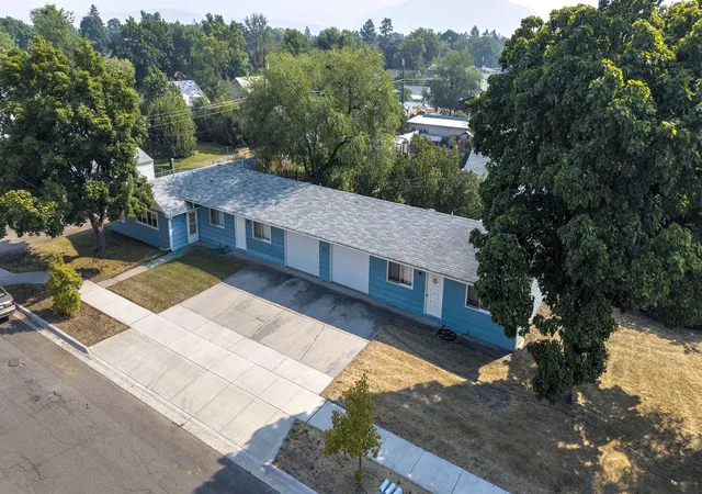 Photo 3 of Multi family home for sale at 1420 /1430 Grant St, Missoula, MT 59801 | MLS# 30076995 | Listing updated on 2026-09-07
