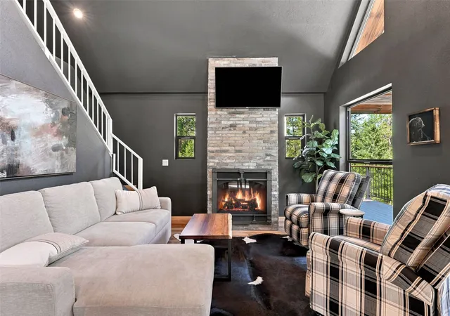 Photo 2 of Single family home for sale at 39722 Timber Lake Rd, Lakeside, MT 59922 | MLS# 30077471 | Listing updated on 2026-09-02