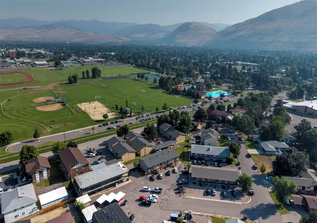 Photo 4 of House for sale at 108 Camelot Ct, Missoula, MT 59801 | MLS# 30077493 | Listing updated on 2026-09-03