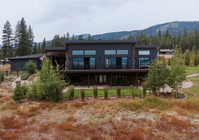Photo 2 of Single family home for sale at 5144 Equestrian Pl, Florence, MT 59833 | MLS# 30077521 | Listing updated on 2026-09-02