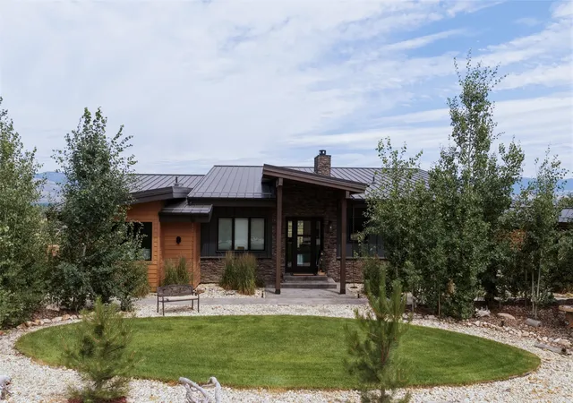 Photo 3 of Single family home for sale at 5144 Equestrian Pl, Florence, MT 59833 | MLS# 30077521 | Listing updated on 2026-09-02