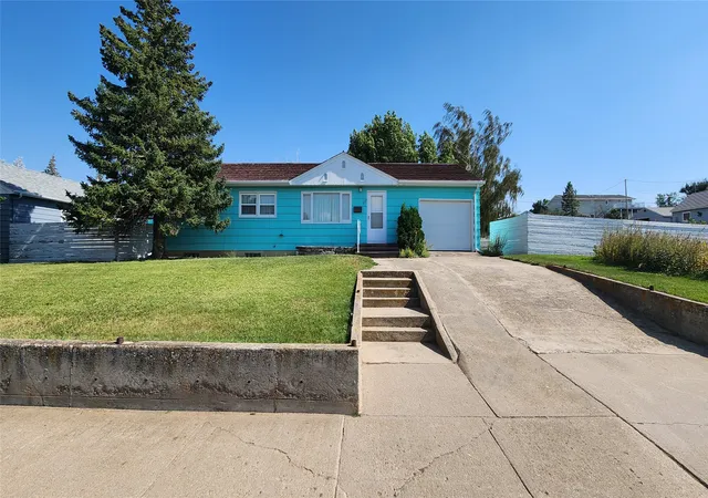 Photo 1 of Single family home for sale at 237 1st Ave Sw, Cut Bank, MT 59427 | MLS# 30076300 | Listing updated on 2026-09-18