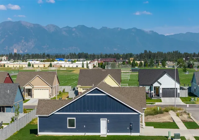Photo 3 of Single family home for sale at 303 Waterleaf Ln, Kalispell, MT 59901 | MLS# 30077542 | Listing updated on 2026-09-02