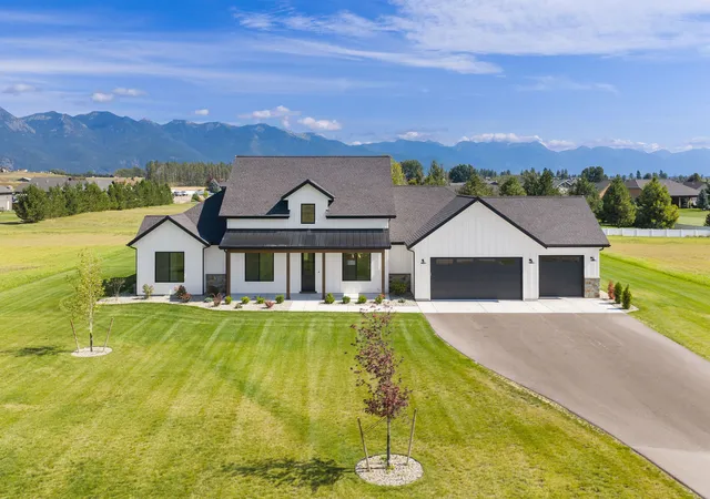 Photo 1 of Single family home for sale at 25 S Scarface Peak Ct, Kalispell, MT 59901 | MLS# 30077408 | Listing updated on 2026-10-05