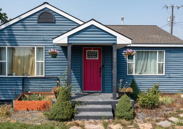 Photo 1 of Single family home for sale at 204 South Ave, Stevensville, MT 59870 | MLS# 30077573 | Listing updated on 2026-09-20