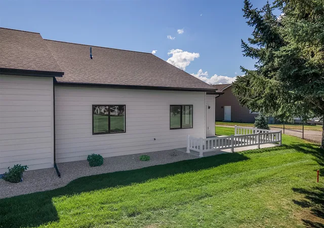 Photo 4 of Townhouse for sale at 190 Palmer Dr, Kalispell, MT 59901 | MLS# 30077566 | Listing updated on 2026-09-12