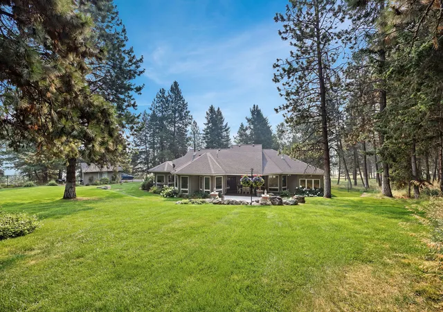 Photo 2 of Single family home for sale at 3030 Airport Rd, Kalispell, MT 59901 | MLS# 30077462 | Listing updated on 2026-08-30