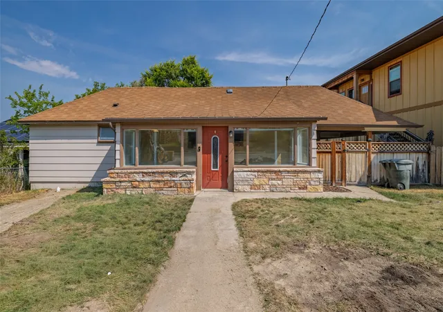 Photo 1 of Single family home for sale at 326 Pine St, Helena, MT 59601 | MLS# 30077611 | Listing updated on 2026-09-10