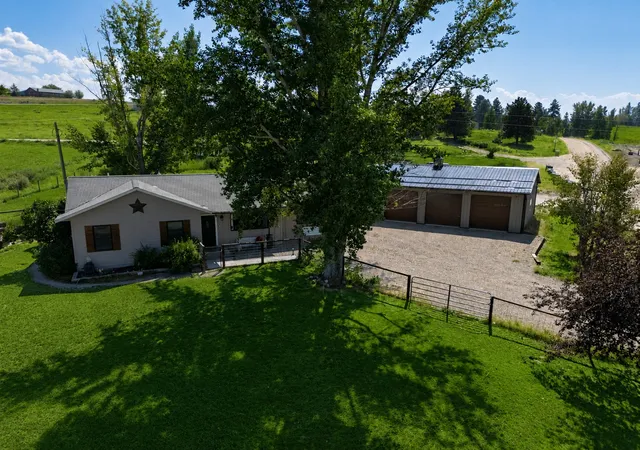 Photo 1 of Single family home for sale at 4044 Illinois Bench Rd, Stevensville, MT 59870 | MLS# 30077630 | Listing updated on 2026-09-02