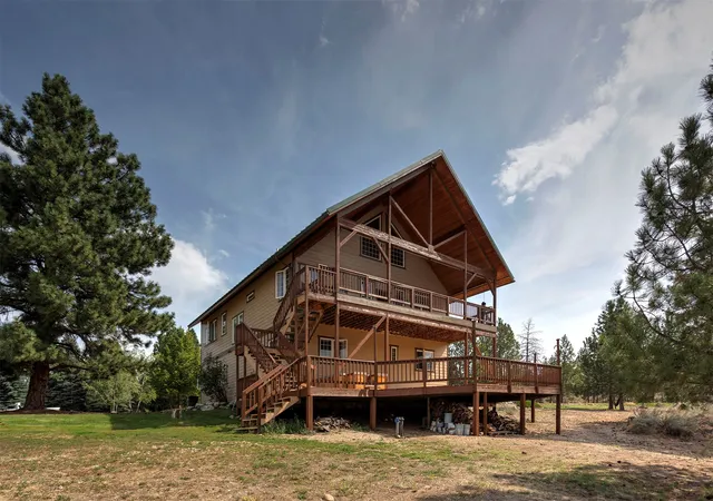 Photo 2 of Single family home for sale at 478 Higgins Ln, Stevensville, MT 59870 | MLS# 30077538 | Listing updated on 2026-09-18