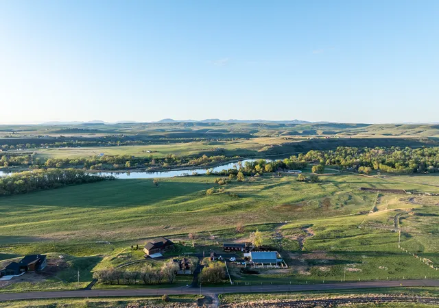 Photo 3 of Single family home for sale at 391 & 393 Flood Rd, Great Falls, MT 59404 | MLS# 30076259 | Listing updated on 2026-08-31