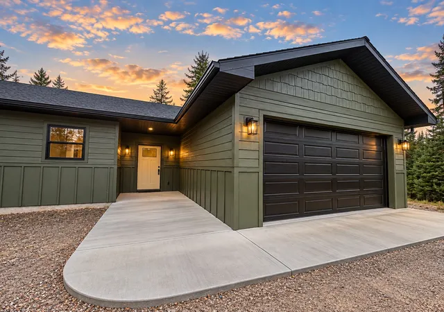 Photo 1 of Single family home for sale at 13515 Sundance Trl, Bigfork, MT 59911 | MLS# 30077572 | Listing updated on 2026-09-17