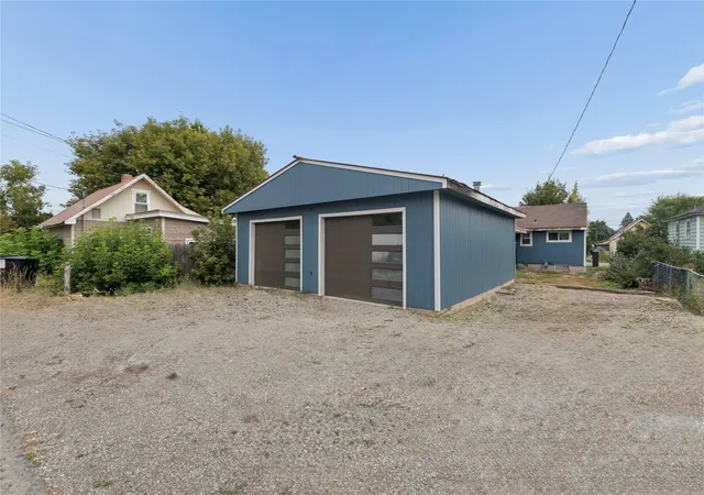 Photo 3 of Single family home for sale at 730 10th Avenue W, Kalispell, MT 59901 | MLS# 30077600 | Listing updated on 2026-09-01