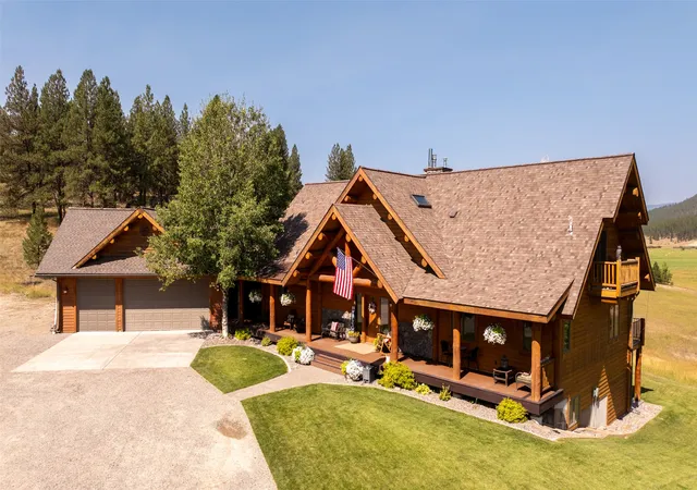 Photo 3 of Single family home for sale at 1201 Shaw Ln, Bonner, MT 59823 | MLS# 30077299 | Listing updated on 2026-09-02